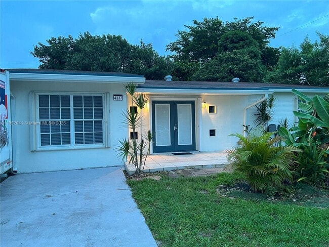 property at 4337 SW 49th St