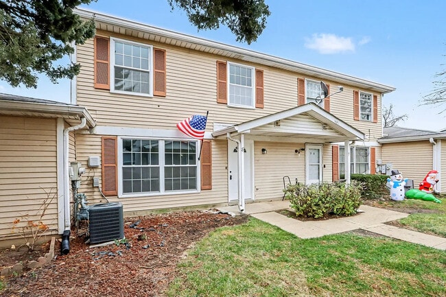 property at 8 Wildwood Ln