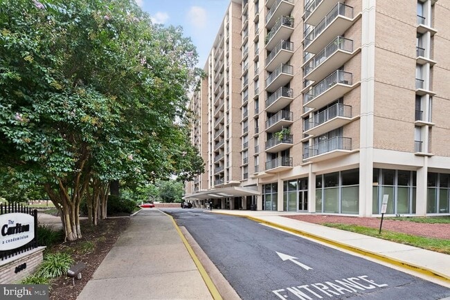 property at 4600 S Four Mile Run Dr