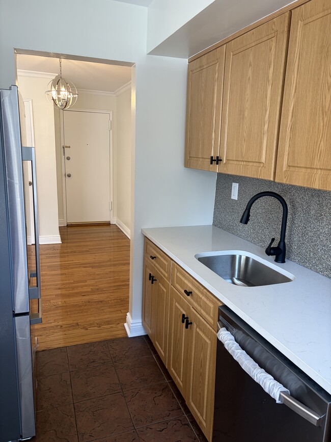 218 Prospect Ave in Hackensack, NJ - Building Photo - Building Photo