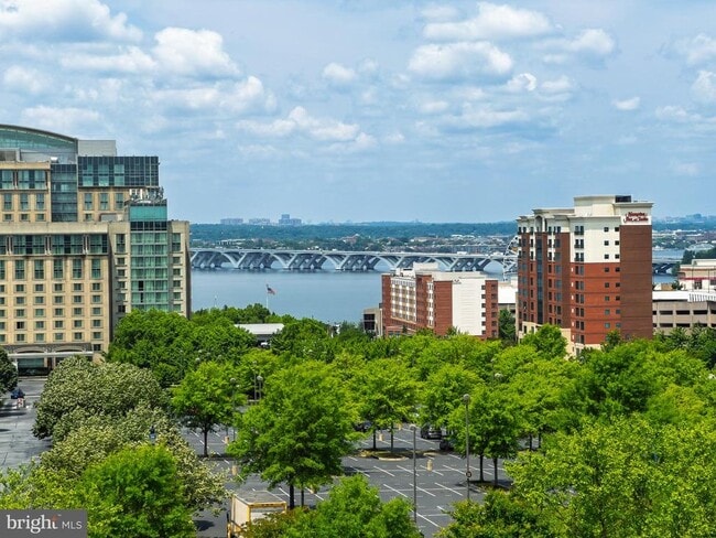 property at 510 Overlook Park Dr
