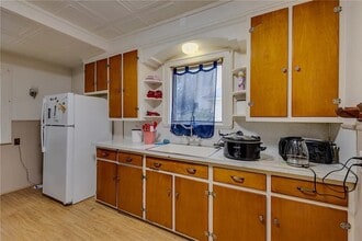 282 Roxborough Rd, Unit 1 in Rochester, NY - Foto de edificio - Building Photo