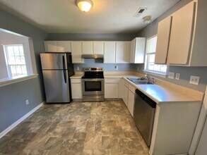 2247 Brandymill Ln in Jacksonville, NC - Building Photo - Building Photo