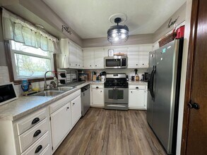 711 Lila Ave in Bellevue, NE - Building Photo - Building Photo