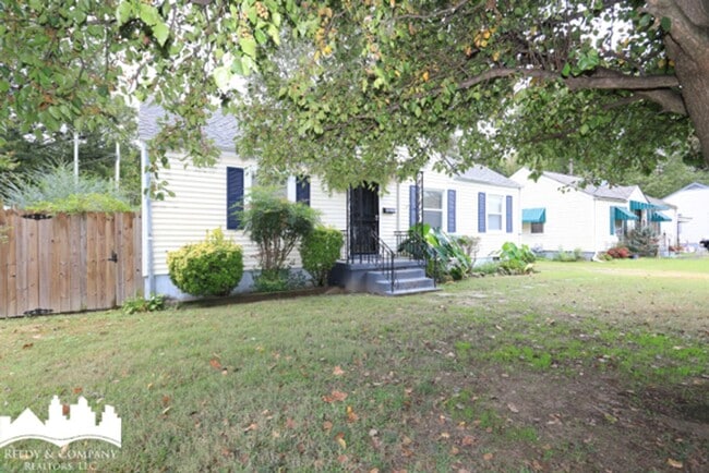 property at 965 Dillworth St