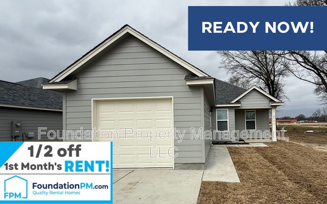 property at 2506 E Tyler Ave