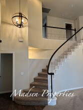 14 Rugosa Oak Ct in Chico, CA - Foto de edificio - Building Photo