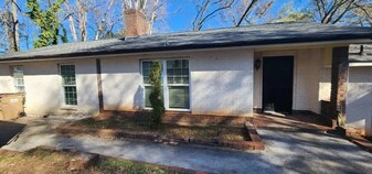 101 Keith Cir in Gainesville, GA - Building Photo