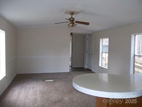 146 Thornwood Ln in Stanley, NC - Foto de edificio - Building Photo