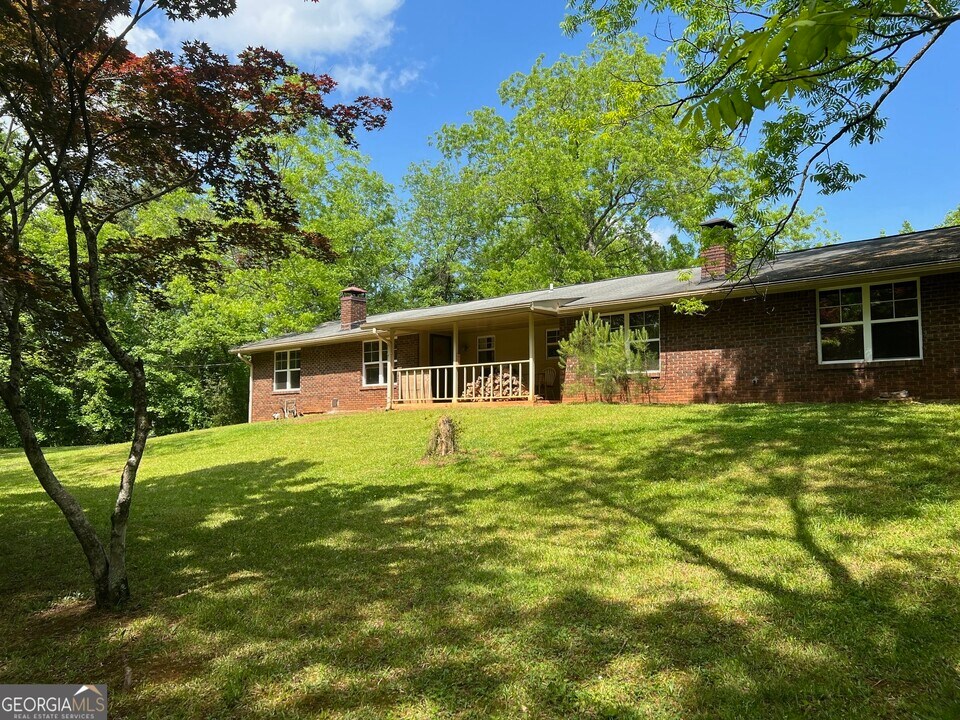 6392 GA-5 in Douglasville, GA - Building Photo