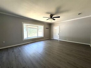 1210 Bullock St in Denison, TX - Foto de edificio - Building Photo