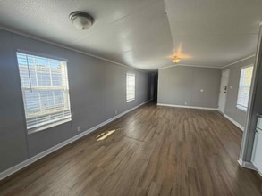 1236 N Oaklane Rd in Springfield, IL - Building Photo - Building Photo