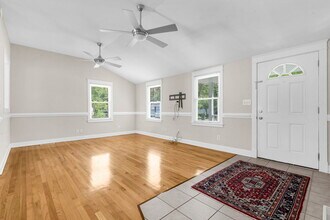 2217 Doris Dr in Charleston, SC - Building Photo - Building Photo