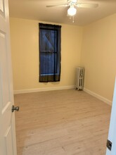 514 Amboy St,, Unit Apartment 1R in Brooklyn, NY - Building Photo - Building Photo