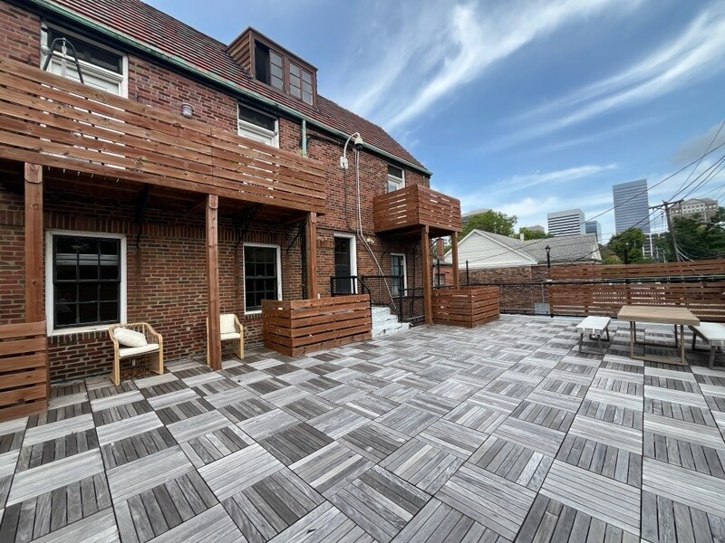 514 S Hanley Rd in Clayton, MO - Building Photo