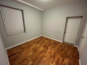 2249 S Bell Ave, Unit 1R in Chicago, IL - Building Photo - Building Photo