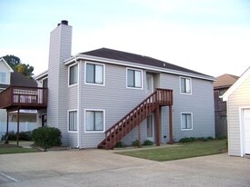 4723 Greenwell Rd in Virginia Beach, VA - Building Photo