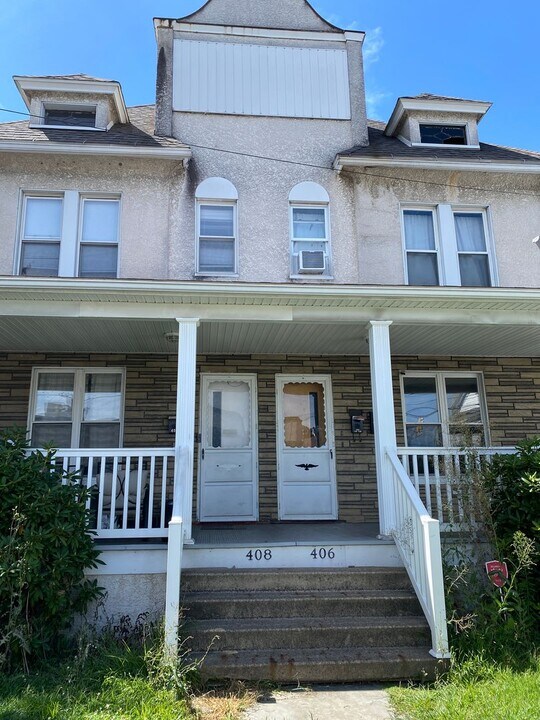 406-408 Railroad Ave in Scranton, PA - Building Photo