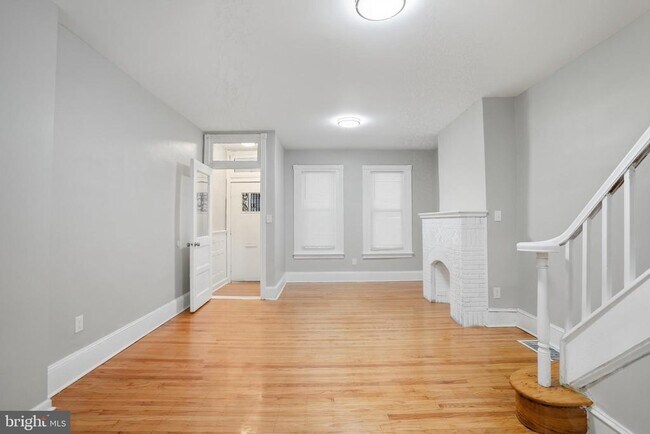 property at 5909 Arch St