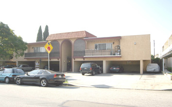 3545 Mentone Ave in Los Angeles, CA - Building Photo - Building Photo