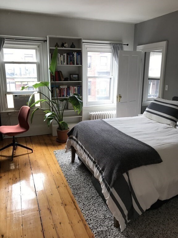 25 E Concord St, Unit 4