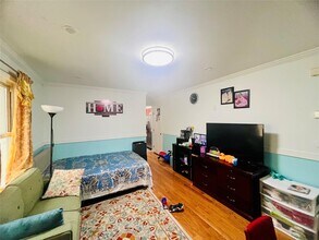 146-14 Linden Blvd in Queens, NY - Building Photo - Building Photo