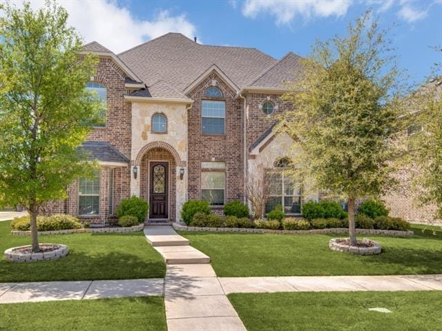 property at 7647 Amberdale Ln