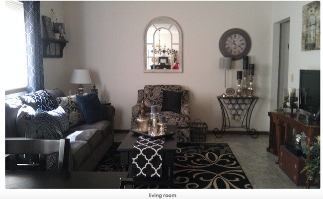 1332 Spring Village Dr in Ontario, OH - Building Photo - Building Photo