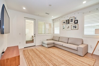 9914 Artesia Blvd in Bellflower, CA - Building Photo - Building Photo