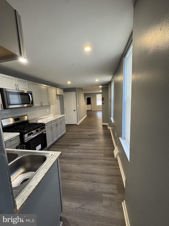 1435 Edgmont Ave in Chester, PA - Building Photo - Building Photo