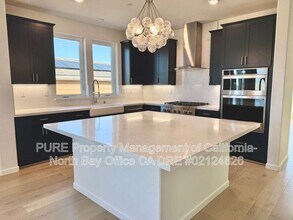 6 Jasper Ct in Petaluma, CA - Building Photo - Building Photo