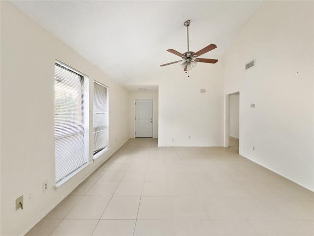 1106 Hollis St in Arlington, TX - Building Photo - Building Photo