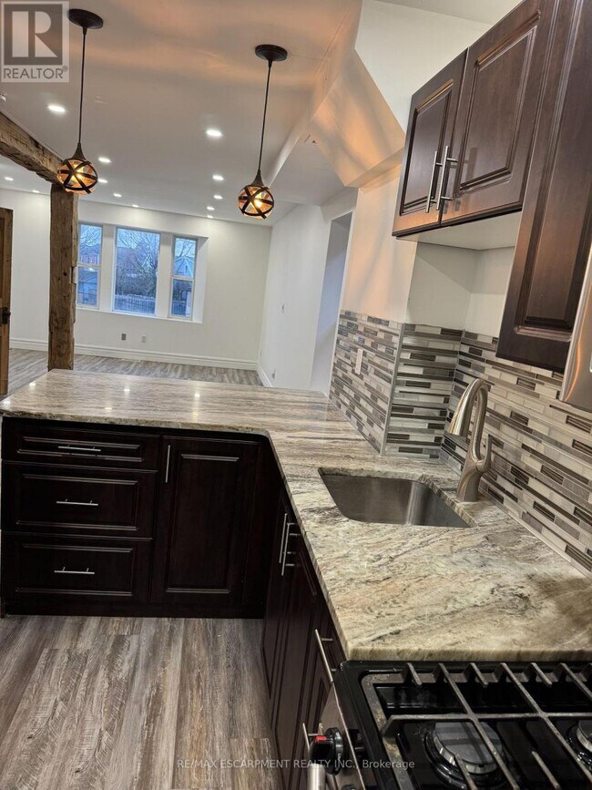 property at 1152 King St E