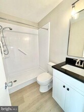 1685 Westwind Way in McLean, VA - Building Photo - Building Photo