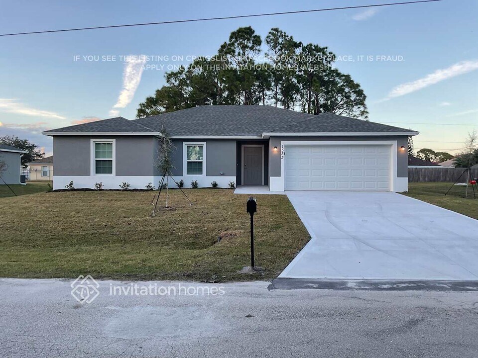 1533 Fairlight St NW in Palm Bay, FL - Building Photo
