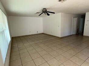 945 Date Ave in Merritt Island, FL - Building Photo - Building Photo