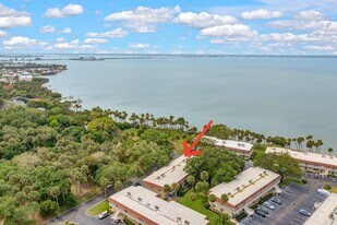 261 Cape Shores Cir in Cape Canaveral, FL - Building Photo