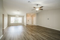 10353 Ventura Dr in Spring Hill, FL - Building Photo - Building Photo