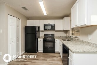 674 Altamira St NW in Palm Bay, FL - Building Photo - Building Photo