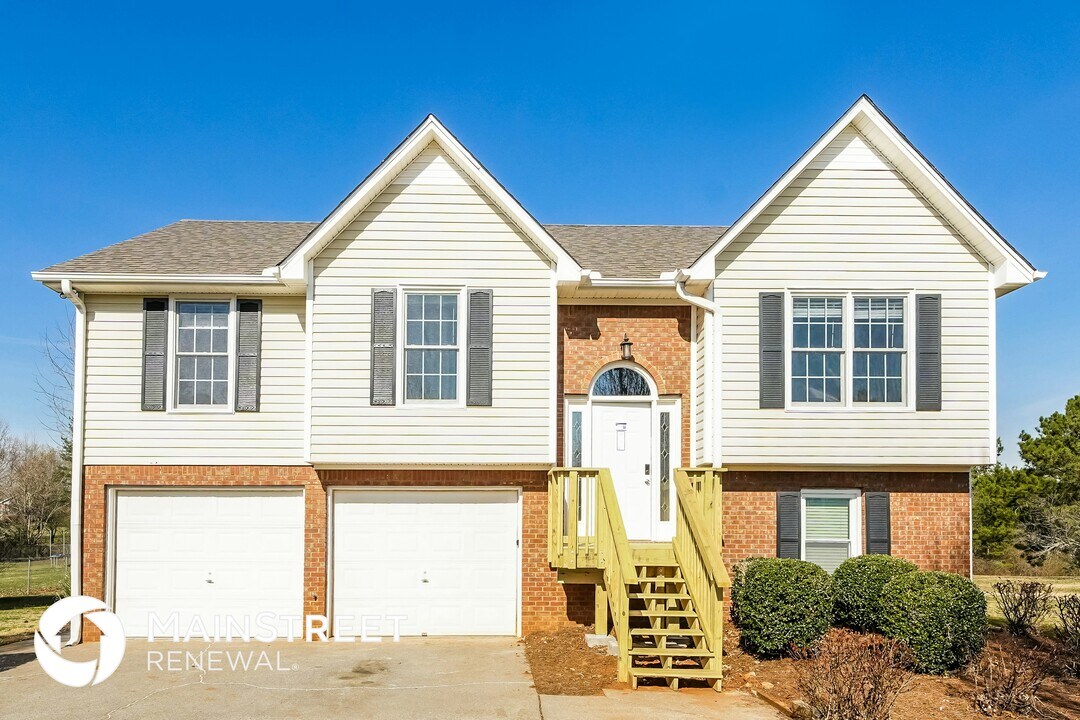 43 Westminster Dr in Cartersville, GA - Foto de edificio