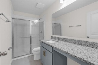 2833 Moonshadow Ct in Clermont, FL - Building Photo - Building Photo