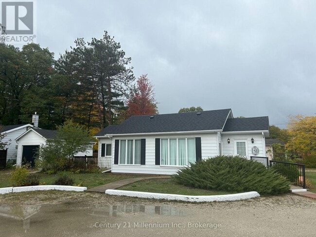property at 1310 Mosley St