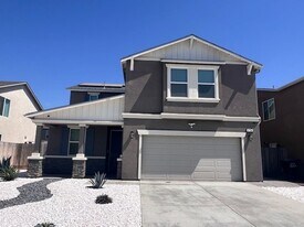 3724 E Myrtle Ave in Visalia, CA - Building Photo