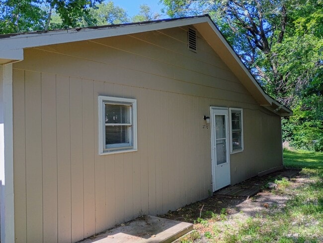 property at 217-212 Illinois St