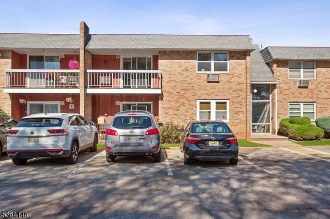 property at 798 Eves Dr