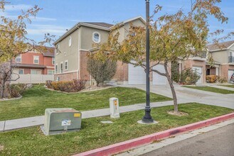 1503 N August Dr in Saratoga Springs, UT - Building Photo - Building Photo
