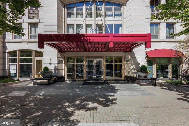 888 N Quincy St in Arlington, VA - Building Photo - Building Photo