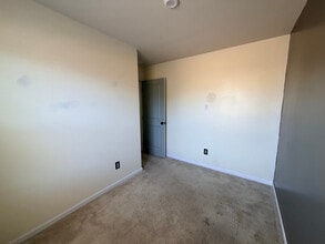 3012 Blue Brook Ln in Columbia, SC - Foto de edificio - Building Photo