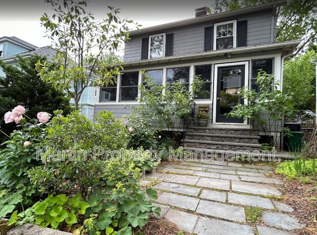 property at 18 Buena Vista Rd