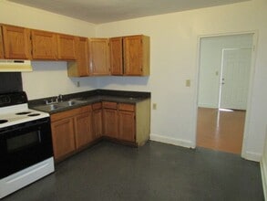 643 Miller Rd in Sumter, SC - Building Photo - Building Photo